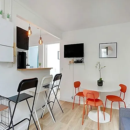 Modern - 2br4p - Sacre-coeur 2* Paris